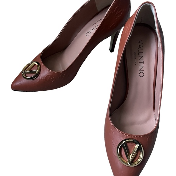 NWT Valentino Clara logo pumps - Picture 4 of 12